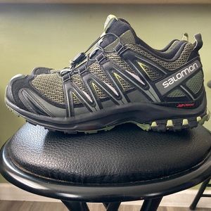 Men’s Salomon XA Pro 3D Trail Running Shoe. Olive Green. 8.5